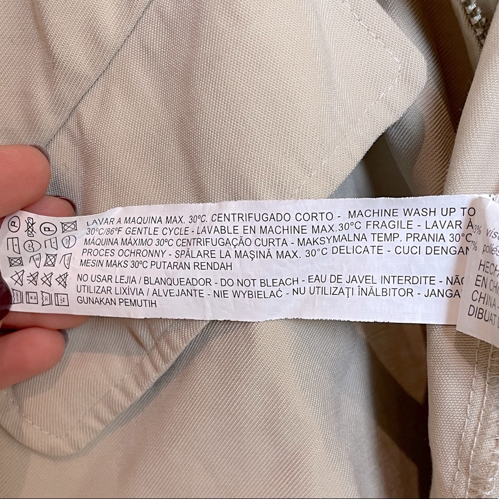 ZARA Lightweight Chic Jacket - Picture 9 of 9